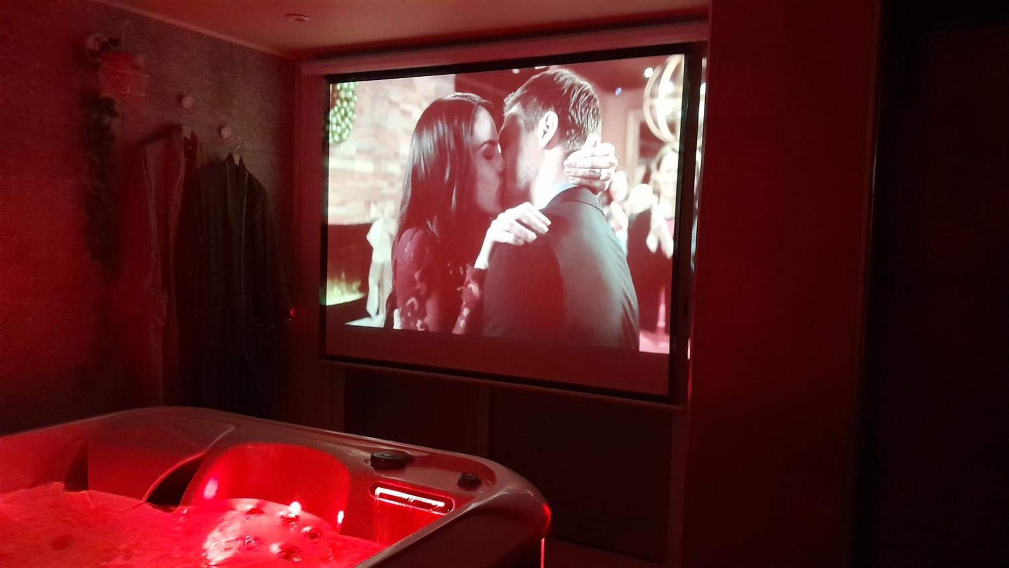 Lux, Chambre Spa Privatif Valenciennes Aulnoy-lez-Valenciennes Esterno foto